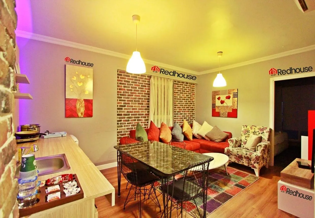 Red House Vip Apartmant Suites İstanbul 3*,