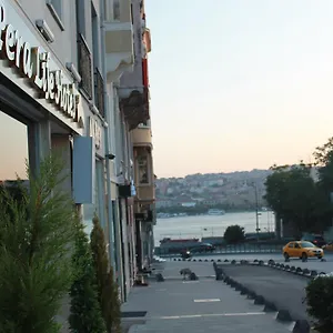 Pera Life Otel