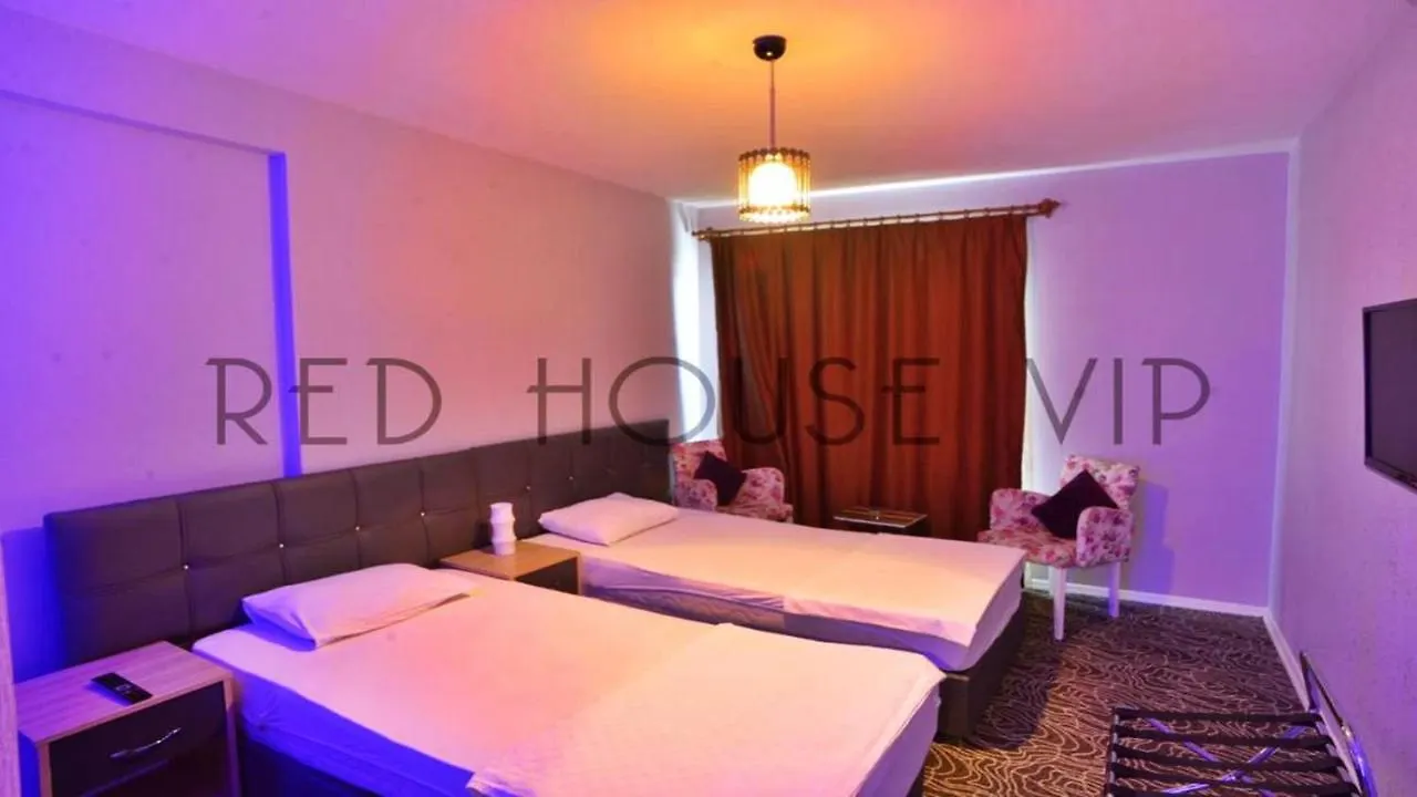 Red House Vip Apartmant Suites Istanbul 3*,