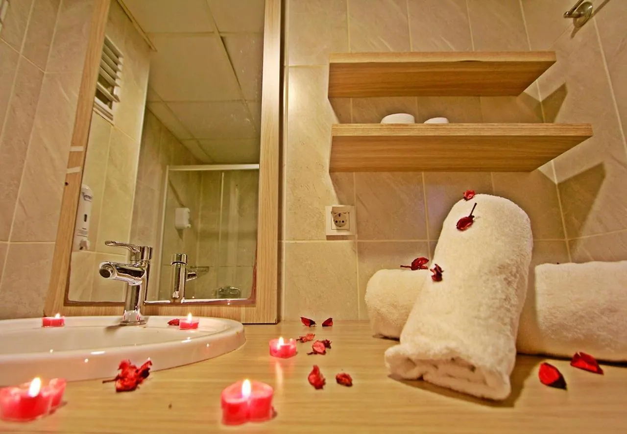 Red House Vip Apartmant Suites Estambul 3*,  Turquía